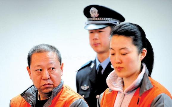 与官员有染的女人大曝光 可耻！