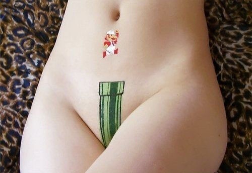 见识美女性感私部的大胆纹身 创意得疯狂