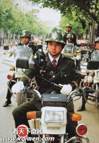 实拍20世纪90年代中国公安战警处决罪犯刑场(组图)